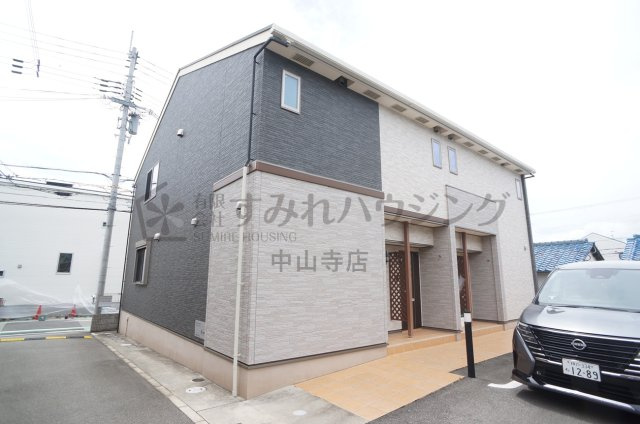 グランツ中野西 A棟の外観