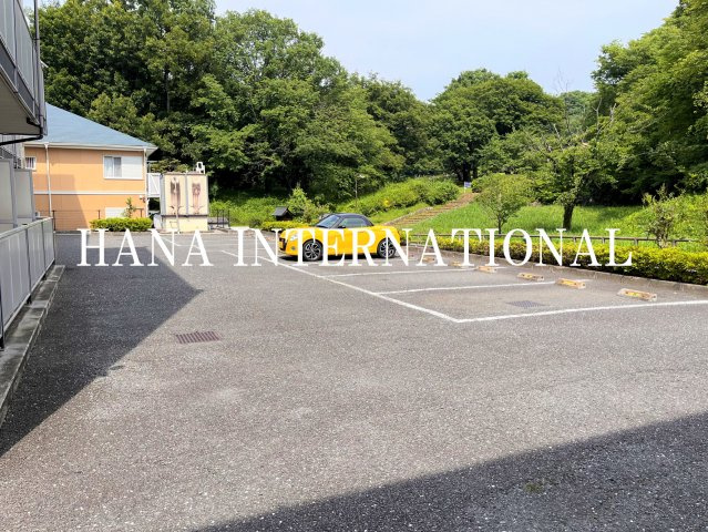 レオパレス富士見台の駐車場
