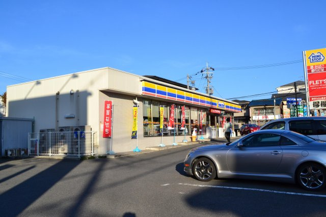 カルチェ清水谷の周辺|近くのコンビニエンスストア