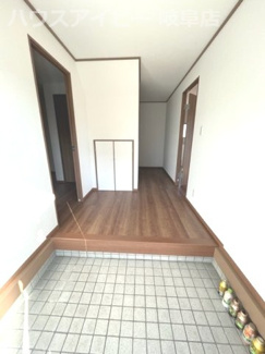 【玄関】 | 柳津町上佐波西！リフォーム済み中古住宅登場です♪お車スペース3台可能！ロピア・ビバホームすぐそばです | 柳津町上佐波西！リフォーム済み中古住宅登場です♪お車スペース3台可能！ロピア・ビバホームすぐそばです♪