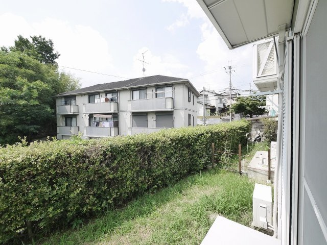 クリスタルパレス西ノ京のバルコニー|バルコニーがあります