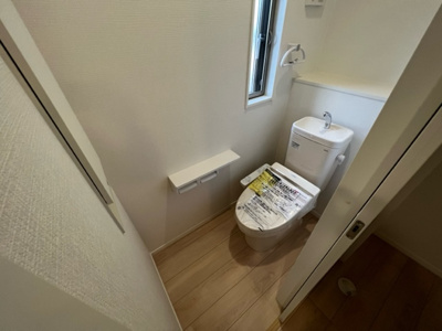 【トイレ】 | B・コーポ愛知川 | コンパクトで使いやすいトイレです
