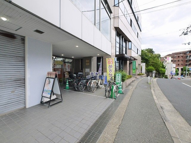 エル・アベニュー学園前のその他