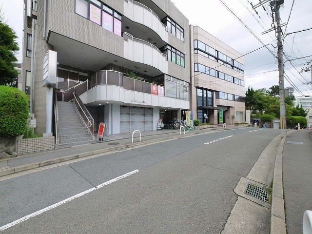 エル・アベニュー学園前のその他