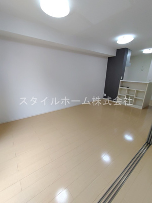 【居間・リビング】 | グランシャリオ御園 | 別部屋写真です。
