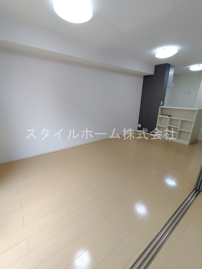 【居間・リビング】 | グランシャリオ御園 | 別部屋写真です。