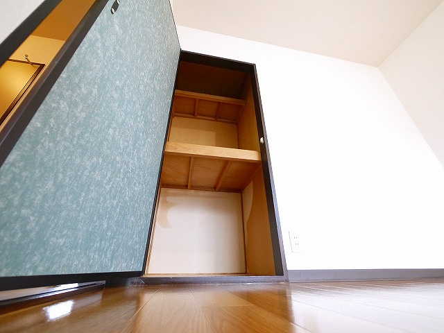 サニーコートC（押熊町）の収納