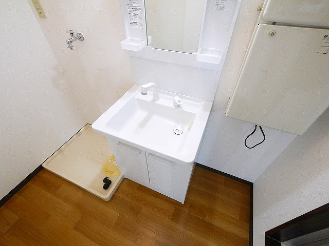 サニーコートC（押熊町）の洗面所