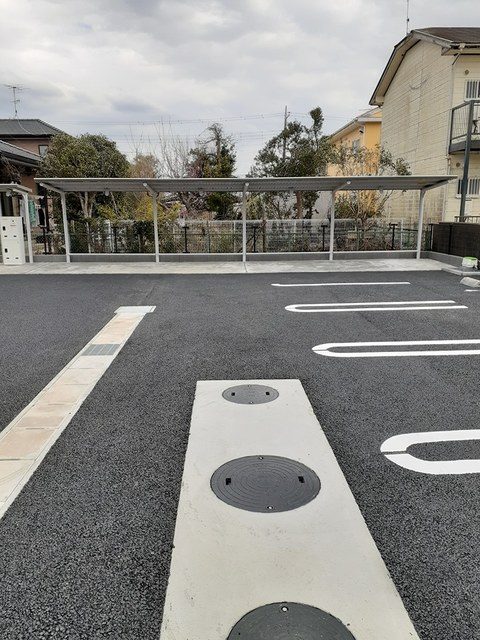 ルミエールの駐車場