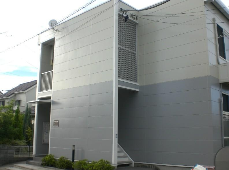 レオパレスサニーホームズの外観