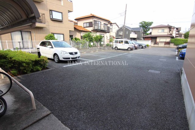 サンプラザⅠの駐車場