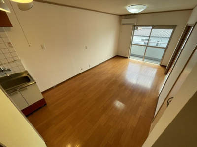 【居間・リビング】 | 岡田マンション