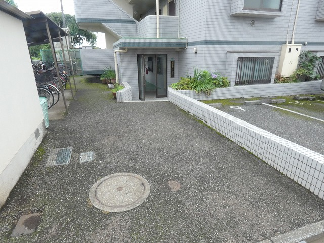 【エントランス】