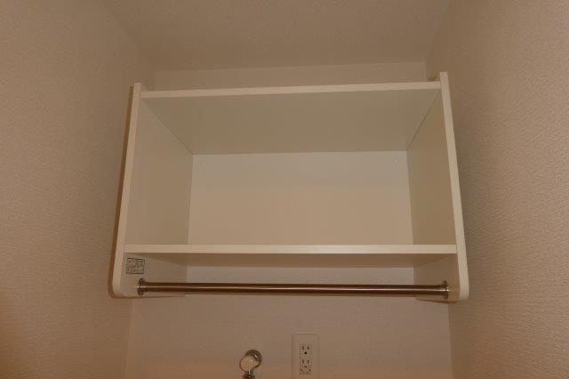 RESIDENCE阿知の洗面所|洗濯機上棚