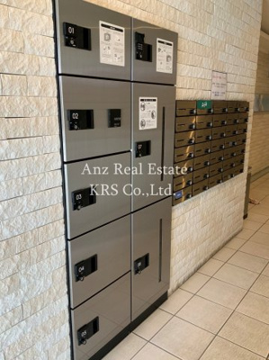 【その他共用部分】 | SHINSAIBASHI1921 | 宅配ボックスが設置されています！大切な荷物をお預かり！