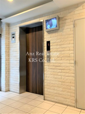 【その他共用部分】 | SHINSAIBASHI1921 | エレベーターは防犯カメラが付いているので、安心です♪