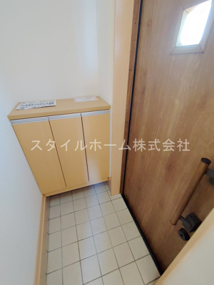【玄関】 | コモド南ヶ丘B