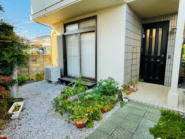 あきる野市二宮 中古戸建のエントランス