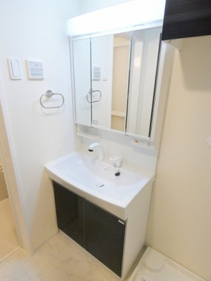 【洗面所】 | アジュール | ※室内画像は同施工会社別物件の写真です。（イメージ）