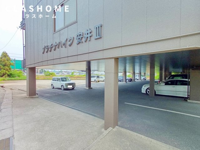 プラチナハイツ安井III　　刈谷市近郊の賃貸ならクラスホーム刈谷店の駐車場