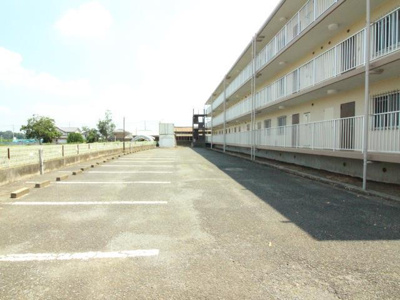 【駐車場】 | メゾン岩井