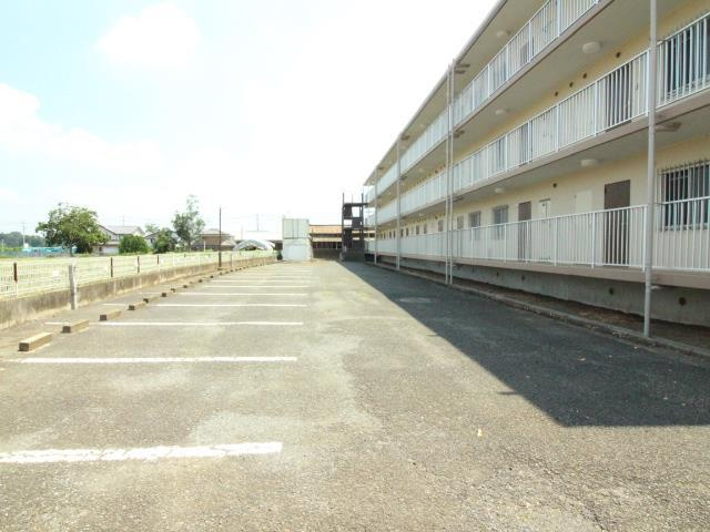【駐車場】 | メゾン岩井