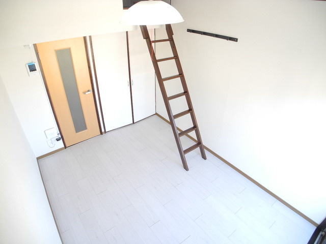 シャトル石神の居間・リビング