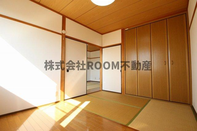 メゾン吉尾の和室|柔らかい畳が心地よい和室