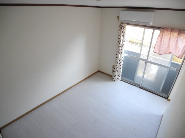 ハイツエコーの居間・リビング