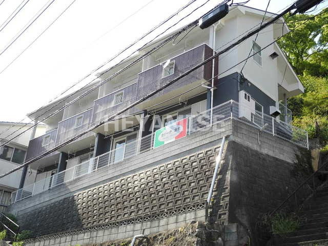 カリーナ油木の外観