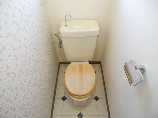 カーサヴェルデ梁川のトイレ|別部屋の写真です