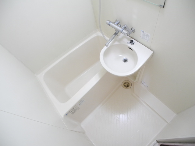 カーサヴェルデ梁川の洗面所|別部屋の写真です