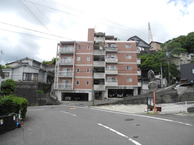 スカイヒルズ青山の外観