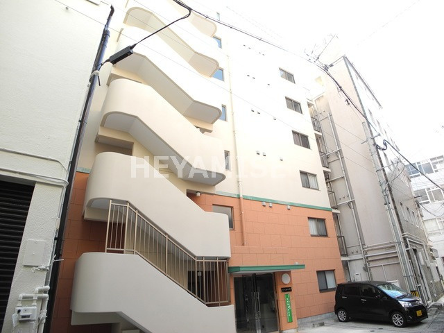 グリーンコート樺島の外観