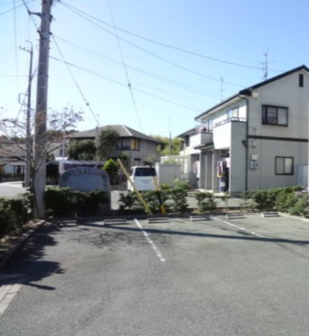 テラスセレクトの駐車場