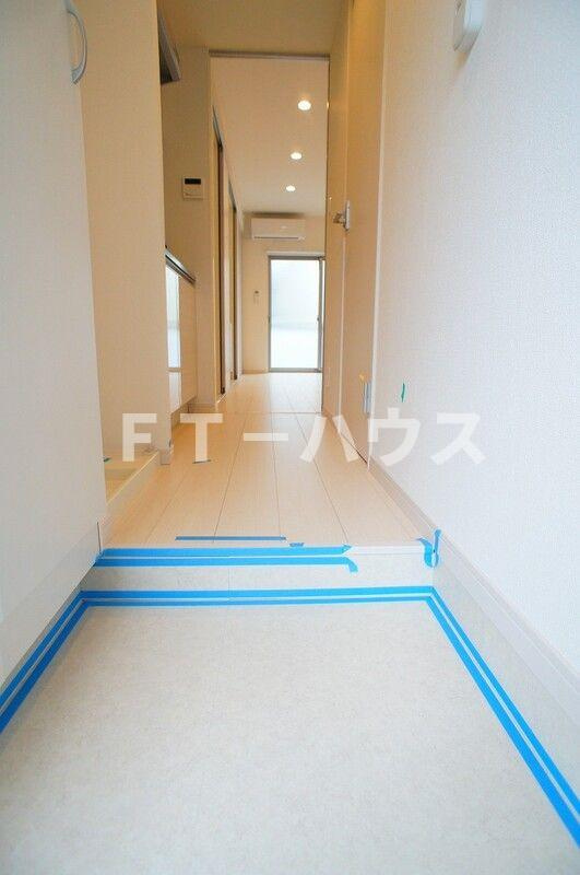 リブリ・M 習志野台の玄関