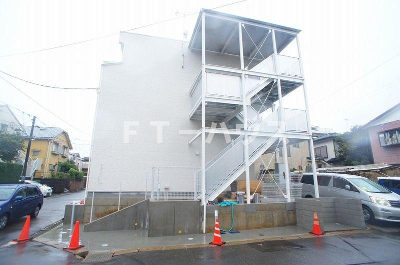 リブリ・M 習志野台のエントランス