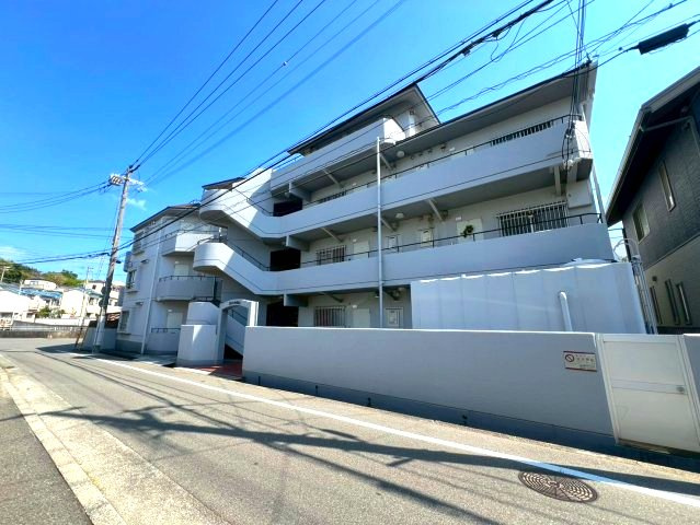 クレドール垂水Ⅱの外観