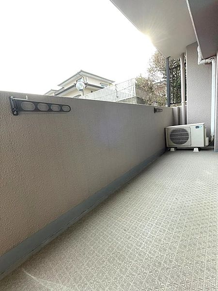 エスティーガーデンのバルコニー