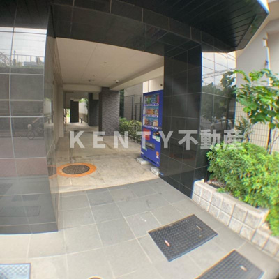 【エントランス】 | ジーベック蒲田ステーションエグゼ | 落ち着いたエントランスです