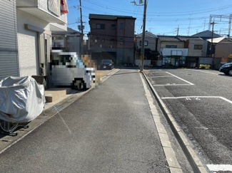 【前面道路含む現地写真】