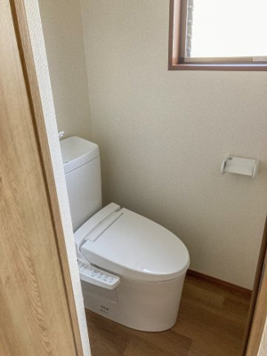 【トイレ】 | 東田荘F棟 | 温水洗浄便座