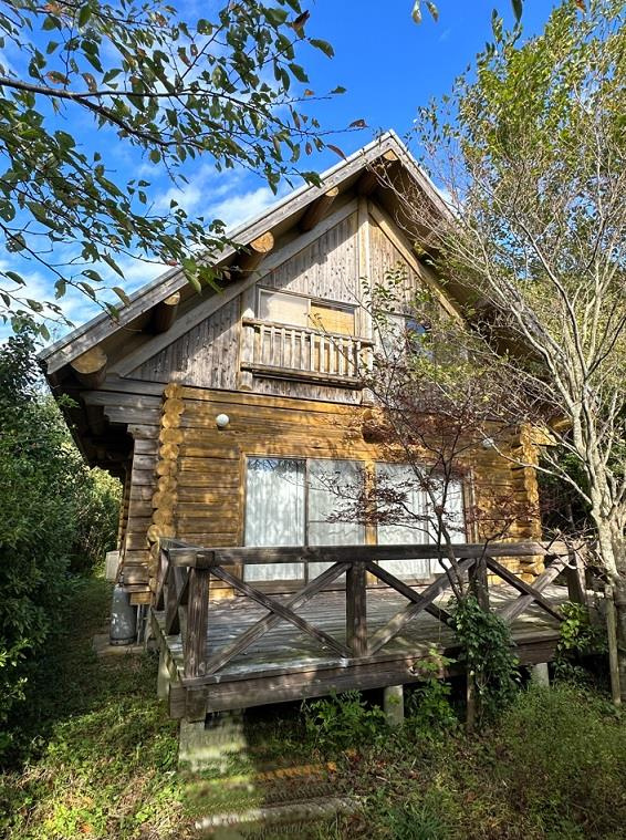 静かな別荘地のログハウス 淡路島 淡路市の中古住宅 土地情報ならera Lixil不動産ショップ マスダ不動産