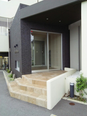 【エントランス】 | パラボリカ