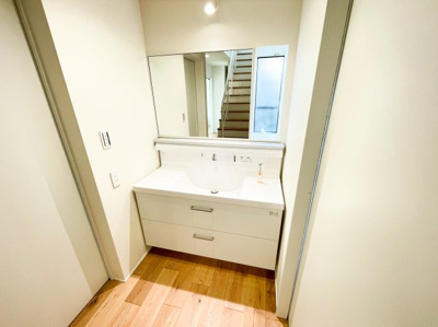 【独立洗面台】 | 鈴鹿市寺家6丁目