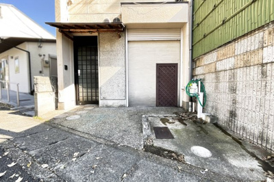 【外観】 | 伏見区醍醐構口町　店舗付き住宅