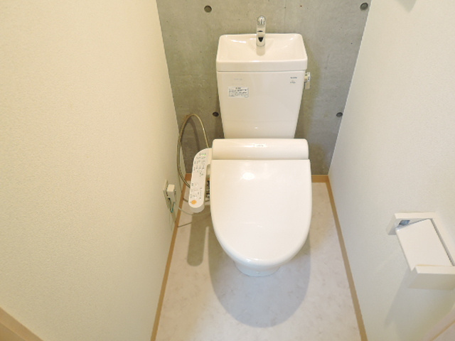 【トイレ】 | メゾンアルファ | ※別部屋写真です。