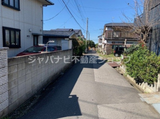 【前面道路含む現地写真】 | 白岡市太田新井 中古住宅（旧積水ハウス施工注文住宅）