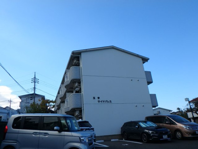 【外観】 | 玉学サイドパレスⅢ | 小田急小田原線「玉川学園前」駅より徒歩圏内の3階建てマンションです！閑静な住宅街にあり、陽当たりも大変良い物件です！