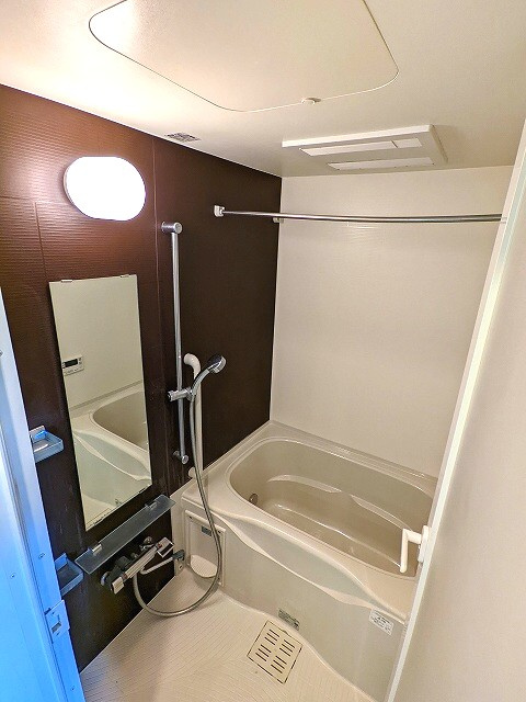 RESIDIA新御徒町Ⅱの浴室|レジディア新御徒町Ⅱのバスルームです、追焚、浴室換気乾燥機付です